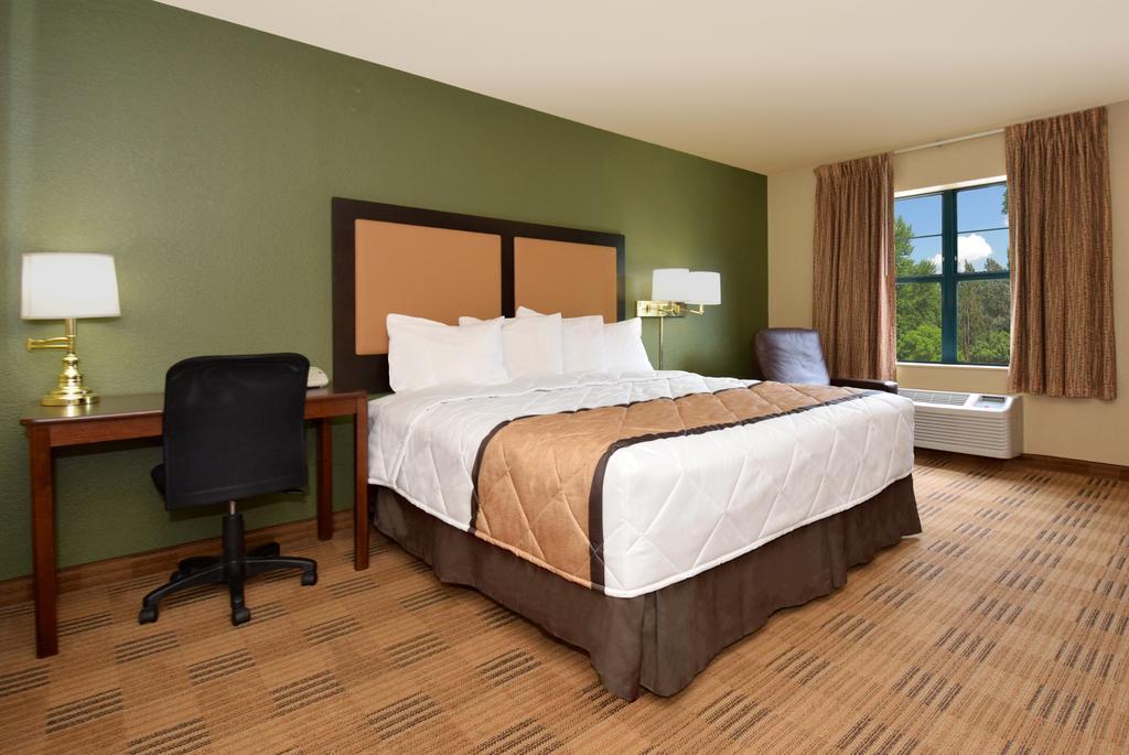 Extended America - - Airport 2* Oklahoma City